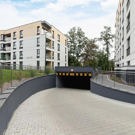 W Parku Lotnikow Apartments Tauron Arena By Noclegi Renters Cracovia Esterno foto