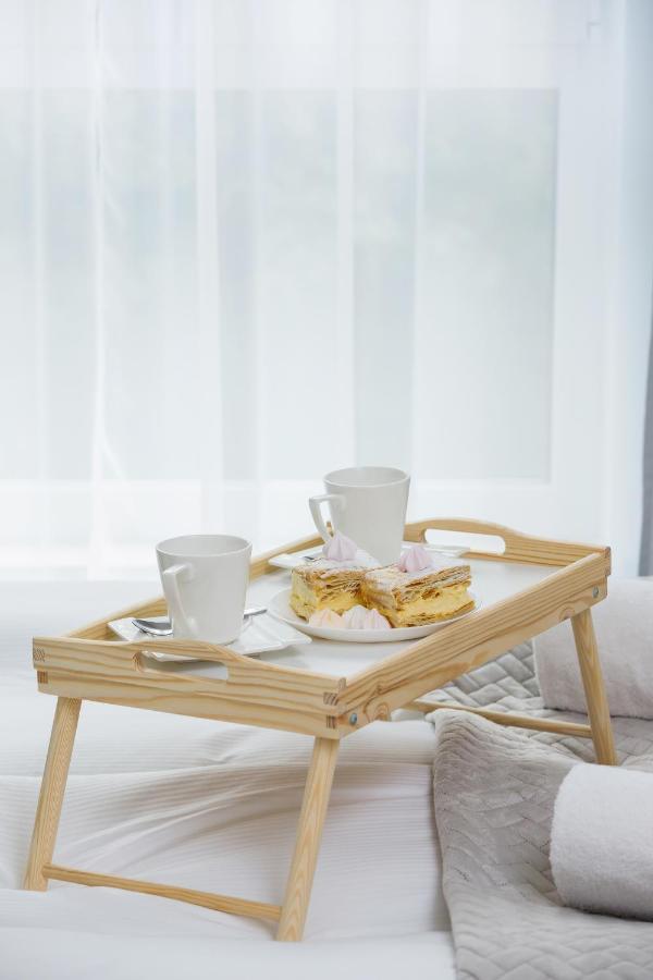 W Parku Lotnikow Apartments Tauron Arena By Noclegi Renters Cracovia Esterno foto