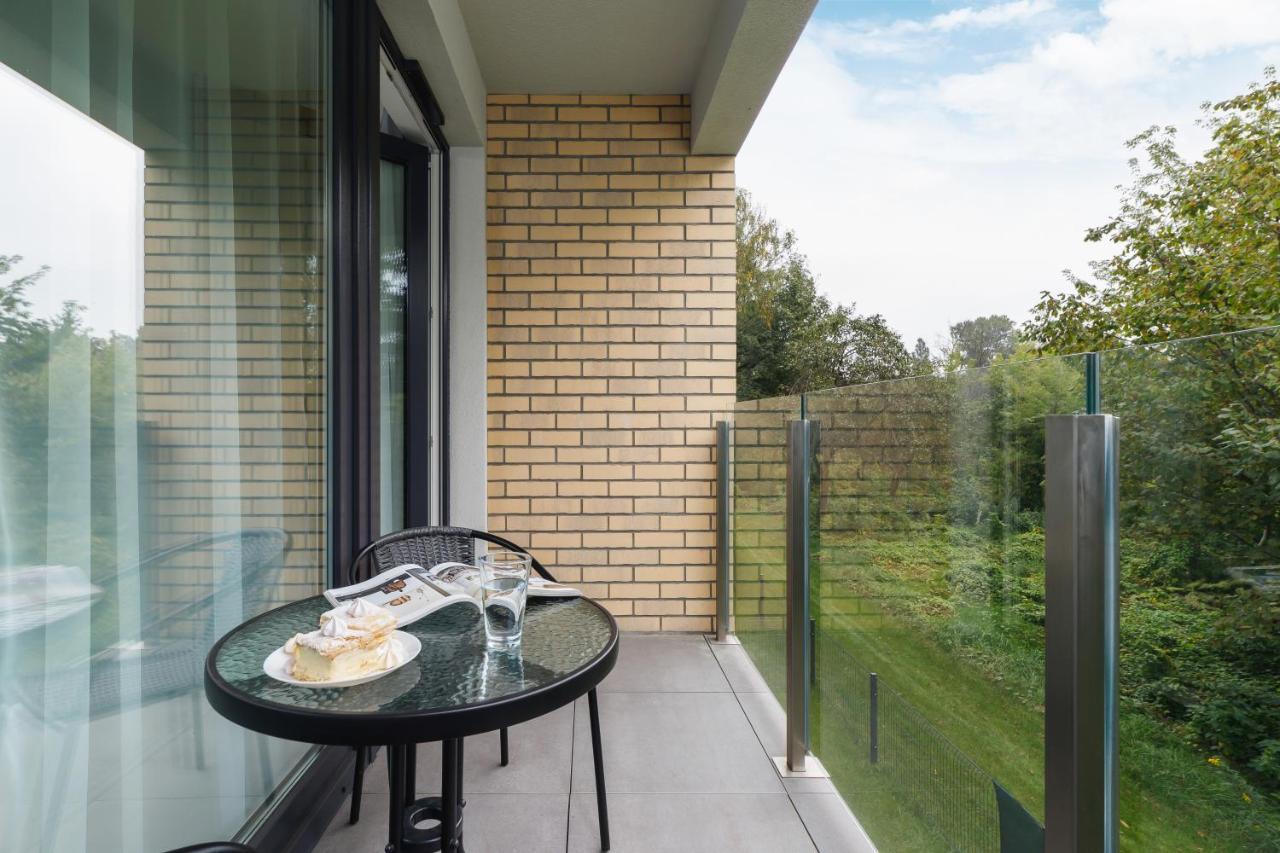 W Parku Lotnikow Apartments Tauron Arena By Noclegi Renters Cracovia Esterno foto