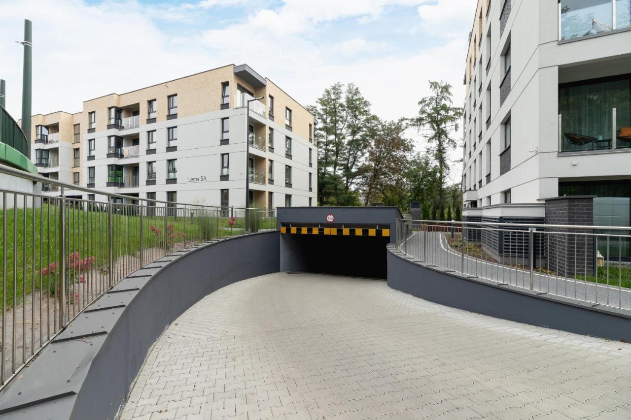 W Parku Lotnikow Apartments Tauron Arena By Noclegi Renters Cracovia Esterno foto